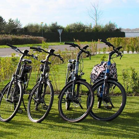 Luxe Villa Maroma Mistral Aan Veerse Meer Met 4 Ebikes Bbq & Ev Laadpaal Kamperland Exterior photo